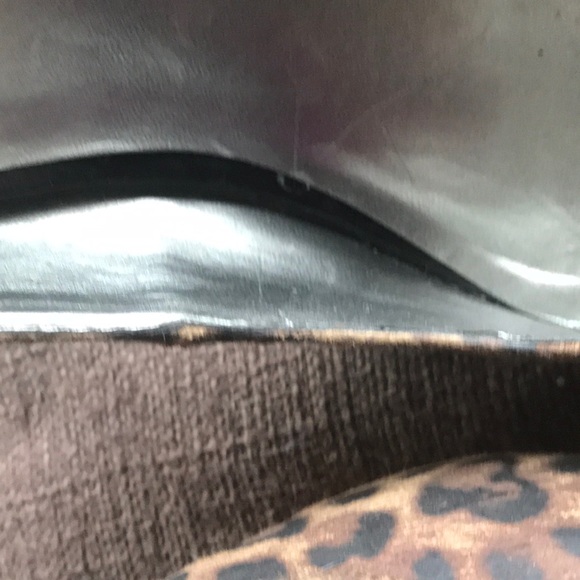 Leopard Pumps - Picture 7 of 7